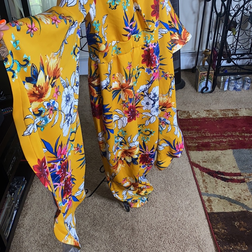 Jumpsuit - Picture 5 of 6